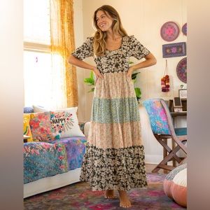 🌼 Lucia Tiered Maxi Dress - Charcoal Pink Mix Print